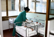 U SRPSKOJ ROĐENO 14 BEBA, U PRIJEDORU BEZ PORODA