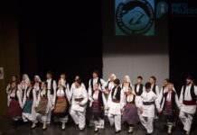 “NA KRILIMA TRADICIJE” – SRPSKI SOKOLOVI KOZARE PODARILI PRIJEDORU NEZABORAVAN KONCERT