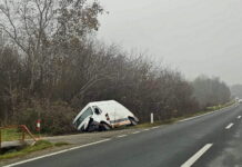 NEMA POVRIJEĐENIH U SLIJETANJU KOMBIJA S MAGISTRALNOG PUTA