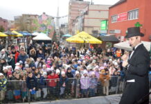 ČAROLIJE NA TRGU MAJORA ZORANA KARLICE: MAĐIONIČAR ODUŠEVIO MALIŠANE