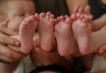 U PRIJEDORU ROĐENE DVIJE BEBE