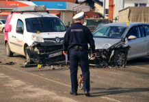 U SUDARU TRI VOZILA POVRIJEĐENA JEDNA OSOBA (FOTO)
