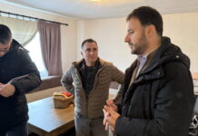 Gradonačelnik obišao porodice Gavranović i Demiroski: Grad će obezbijediti sredstva za sanaciju štete